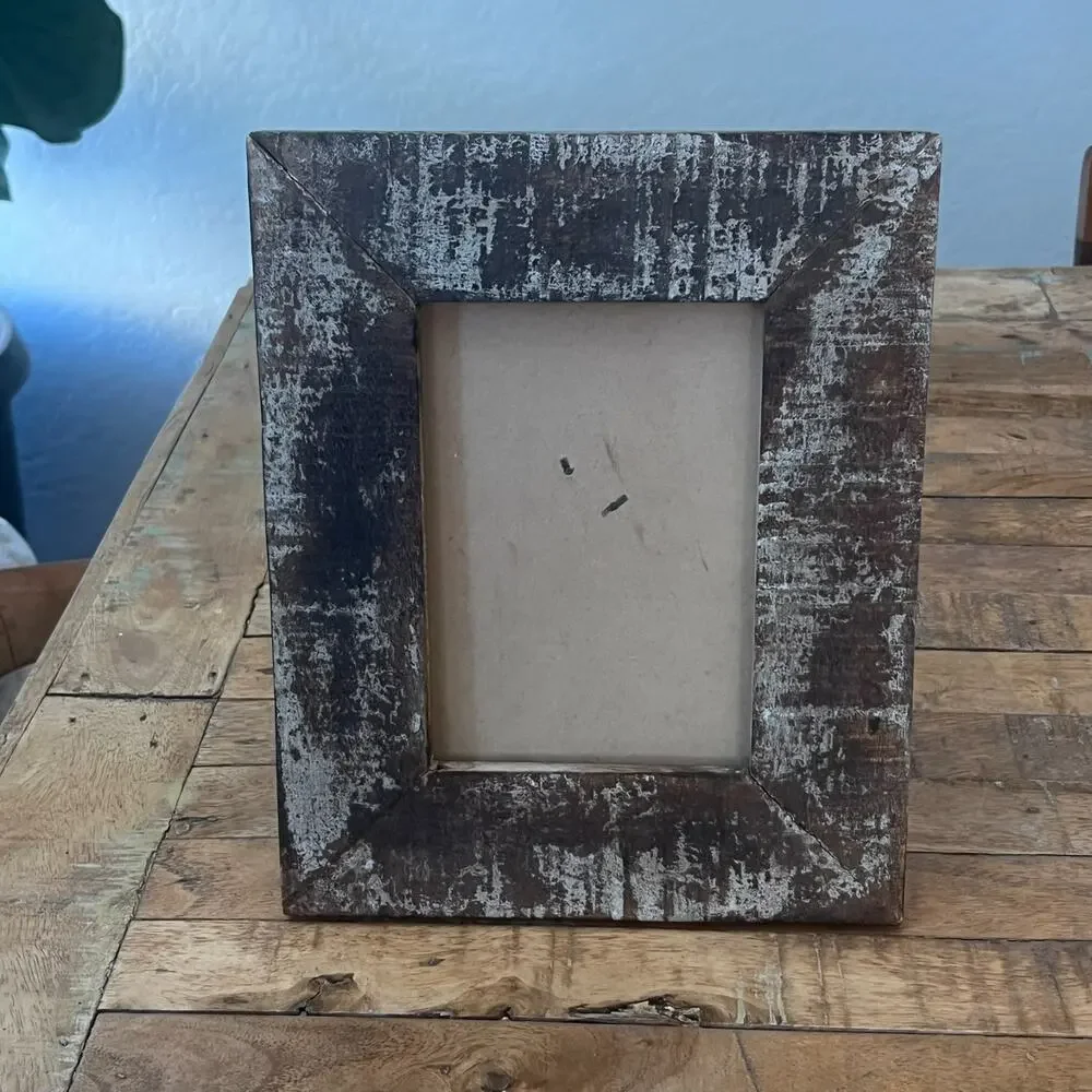 Distressed Dark Wood Picture Frame 5 x 7